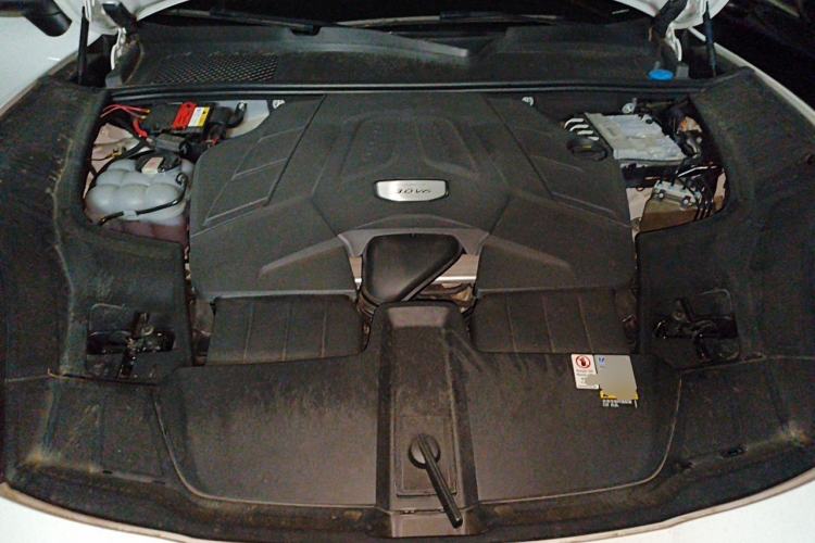 Used Porsche Cayenne 2019 Cayenne 3.0T Engine Bay