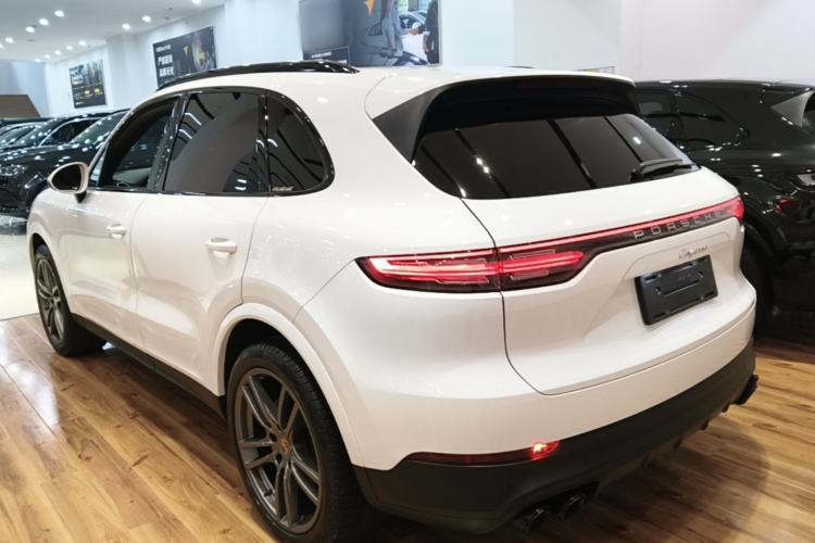 Used Porsche Cayenne 2019 Cayenne 3.0T Exterior 2