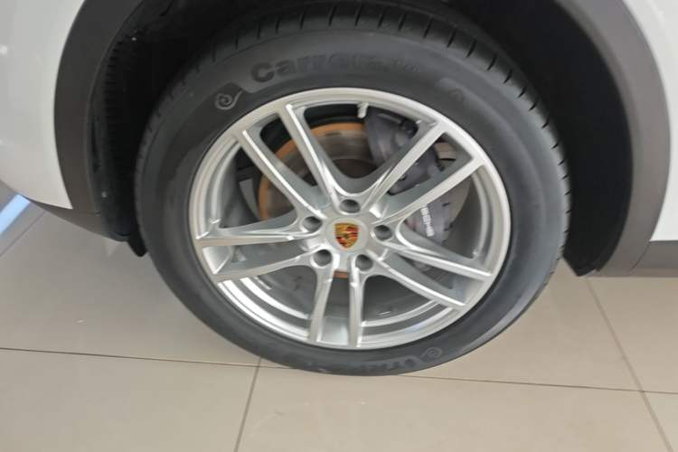 Used Porsche Cayenne 2019 Cayenne Coupé 3.0T Exterior 4