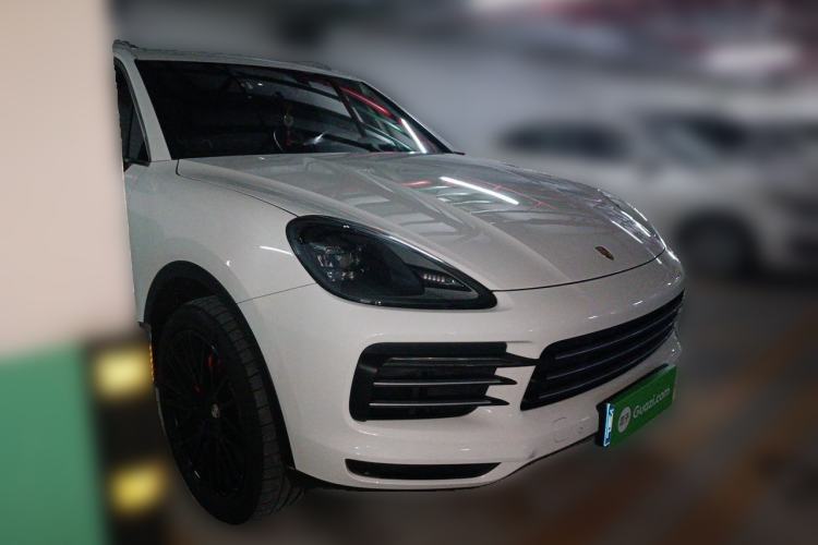 Used Porsche Cayenne 2019 Cayenne 3.0T Front Right 45 Deg