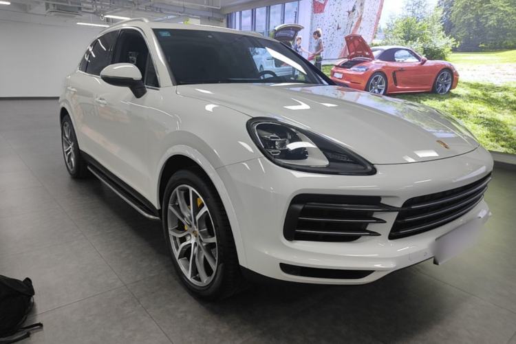 Used Porsche Cayenne 2019 Cayenne 3.0T Front Right 45 Deg