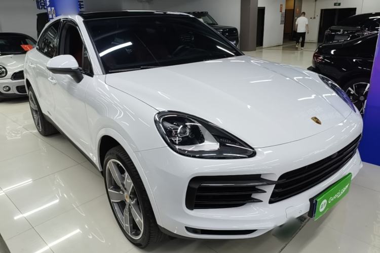 Used Porsche Cayenne 2019 Cayenne Coupé 3.0T Front Right 45 Deg