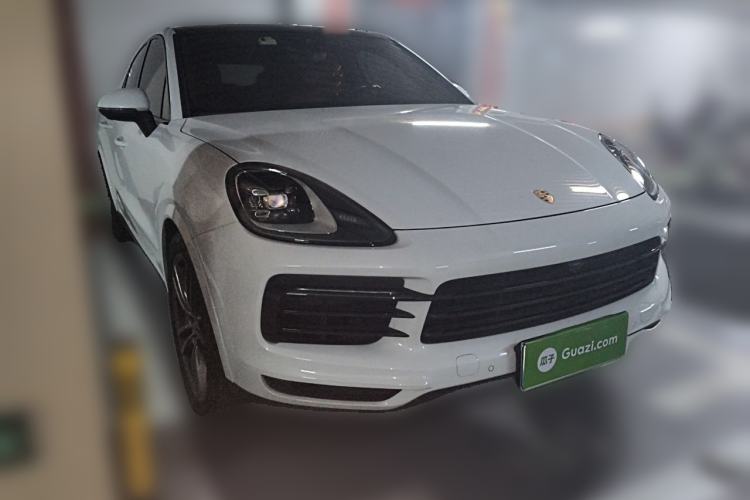 Used Porsche Cayenne 2019 Cayenne Coupé 3.0T Front Right 45 Deg