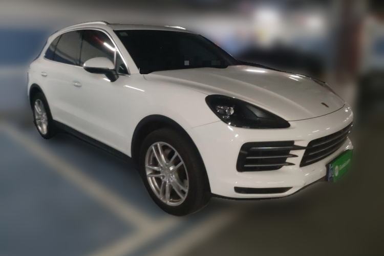 Used Porsche Cayenne 2019 Cayenne 3.0T Front Right 45 Deg