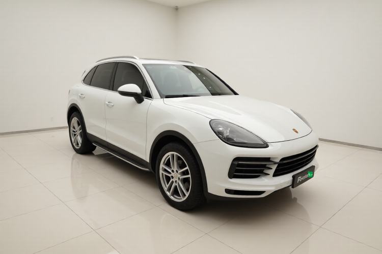 Used Porsche Cayenne 2019 Cayenne 3.0T Front Right 45 Deg
