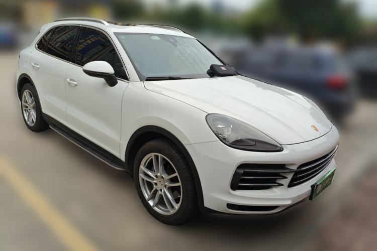 Used Porsche Cayenne 2019 Cayenne 3.0T Front Right 45 Deg
