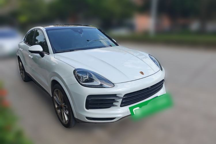 Used Porsche Cayenne 2019 Cayenne Coupé 3.0T Front Right 45 Deg