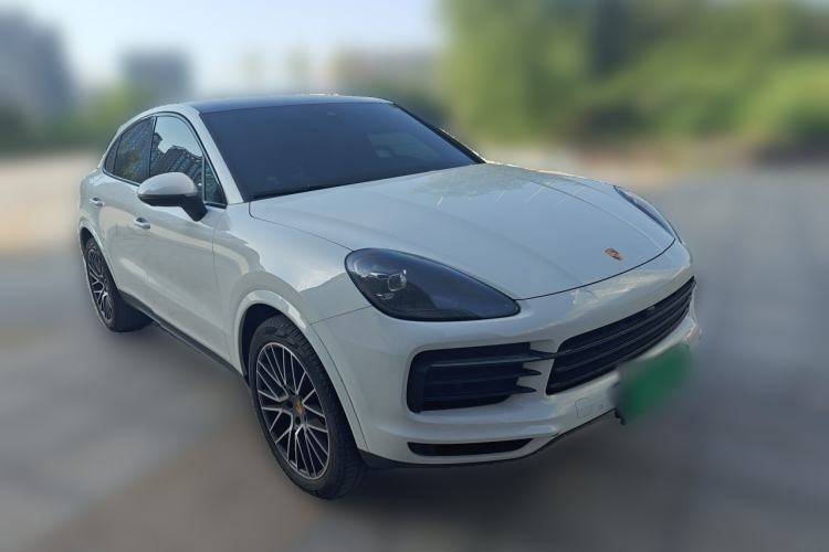 Used Porsche Cayenne 2019 Cayenne Coupé 3.0T Front Right 45 Deg