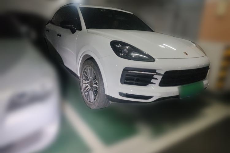Used Porsche Cayenne 2019 Cayenne 3.0T Front Right 45 Deg