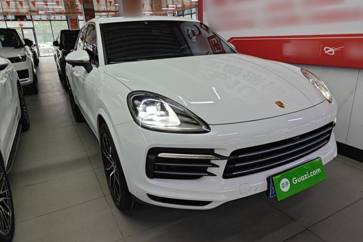 Used Porsche Cayenne 2019 Cayenne 3.0T Front Right 45 Deg