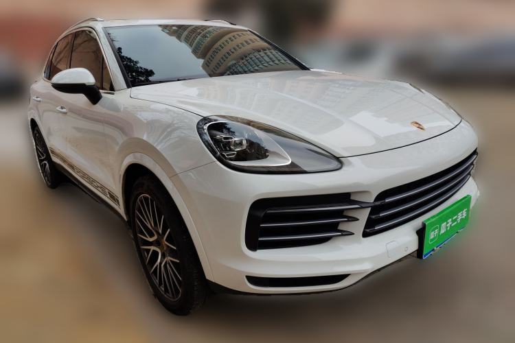 Used Porsche Cayenne 2019 Cayenne 3.0T Front Right 45 Deg