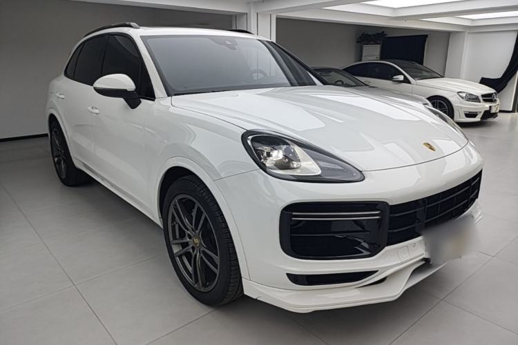 Used Porsche Cayenne 2019 Cayenne 3.0T Front Right 45 Deg