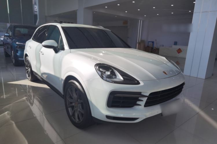 Used Porsche Cayenne 2019 Cayenne 3.0T Front Right 45 Deg