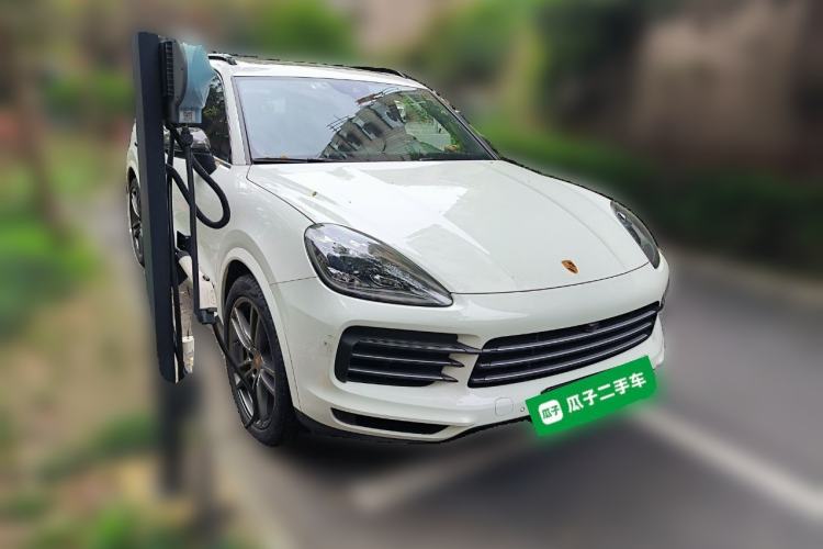 Used Porsche Cayenne 2019 Cayenne 3.0T Front Right 45 Deg