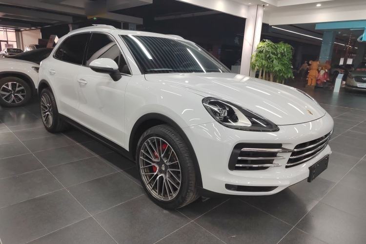 Used Porsche Cayenne 2019 Cayenne 3.0T Front Right 45 Deg