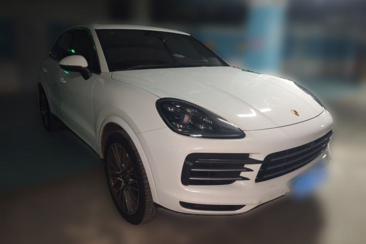 Used Porsche Cayenne 2019 Cayenne 3.0T Front Right 45 Deg