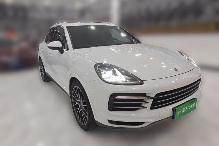 Used Porsche Cayenne 2019 Cayenne 3.0T Front Right 45 Deg