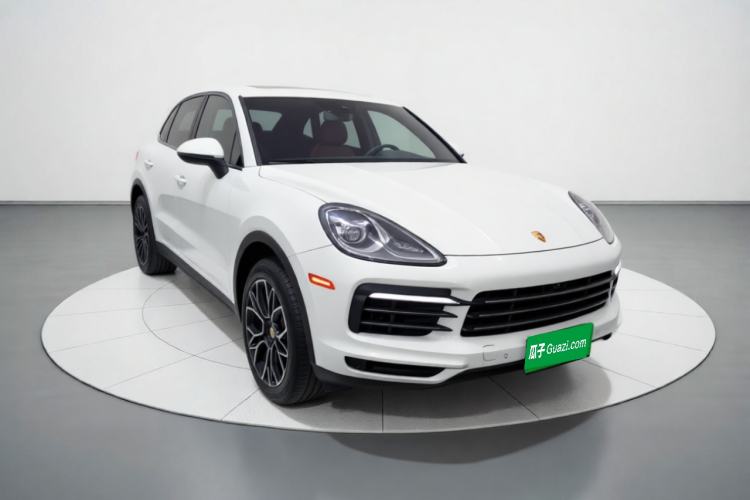 Used Porsche Cayenne 2019 3.0T U.S. specification Front Right 45 Deg