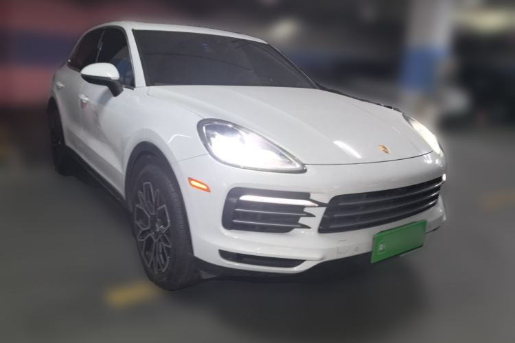 Used Porsche Cayenne 2019 3.0T U.S. specification Front Right 45 Deg