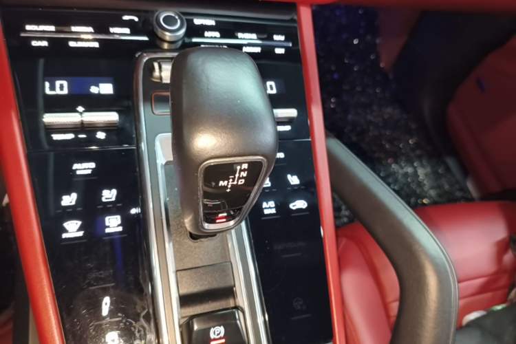 Used Porsche Cayenne 2019 Cayenne Coupé 3.0T Gear Lever