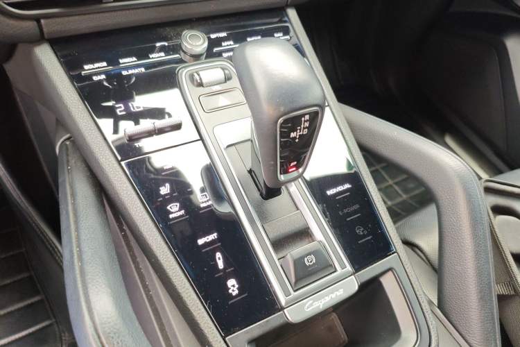 Used Porsche Cayenne 2019 Cayenne 3.0T Gear Lever