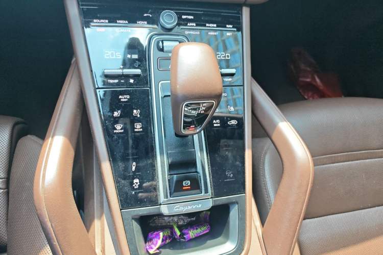 Used Porsche Cayenne 2019 Cayenne Coupé 3.0T Gear Lever