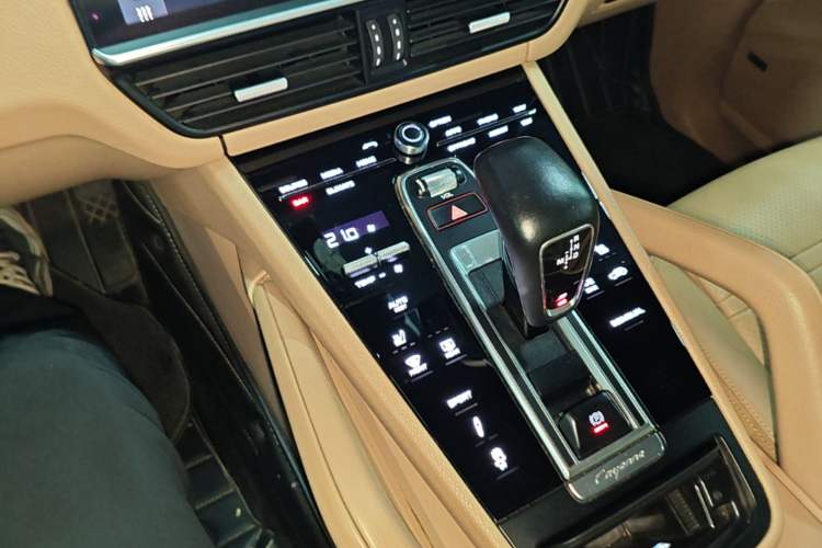 Used Porsche Cayenne 2019 Cayenne 3.0T Gear Lever