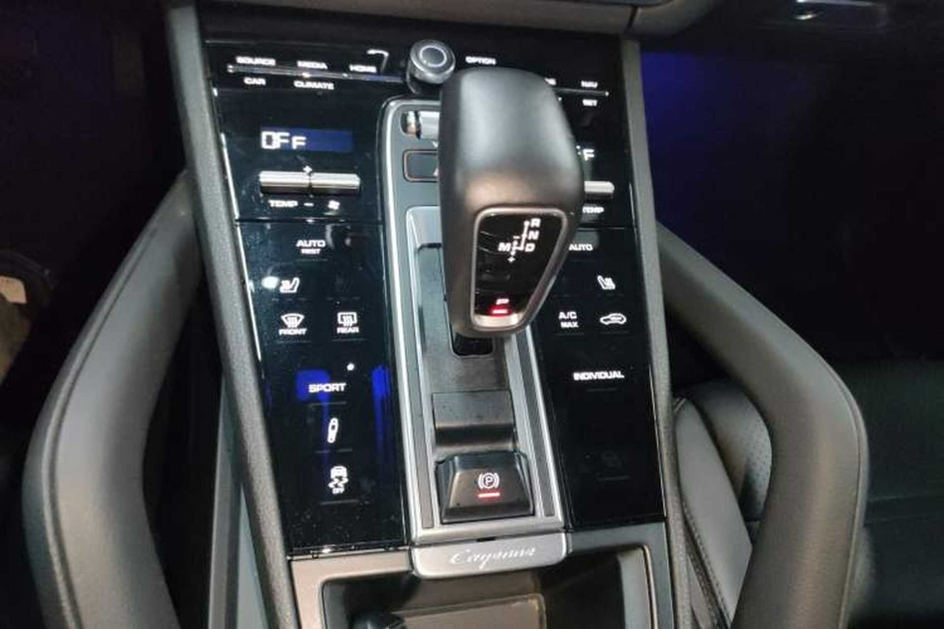 Used Porsche Cayenne 2019 Cayenne 3.0T Gear Lever