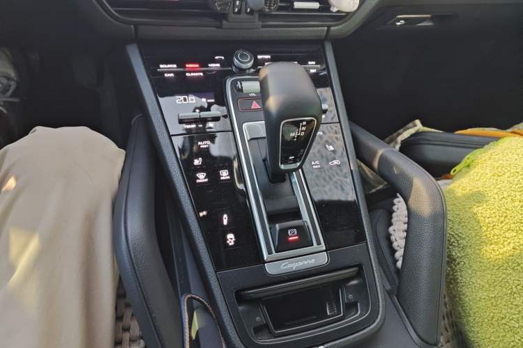 Used Porsche Cayenne 2019 Cayenne Coupé 3.0T Gear Lever