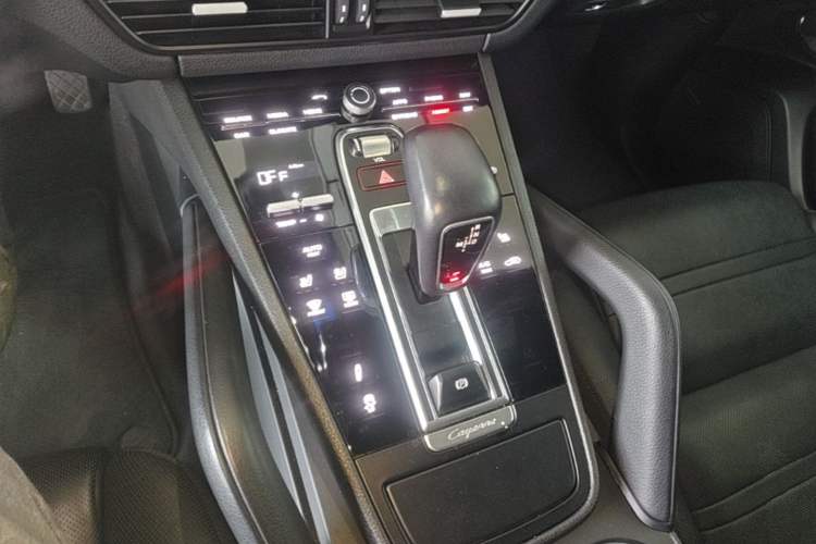 Used Porsche Cayenne 2019 Cayenne Coupé 3.0T Gear Lever