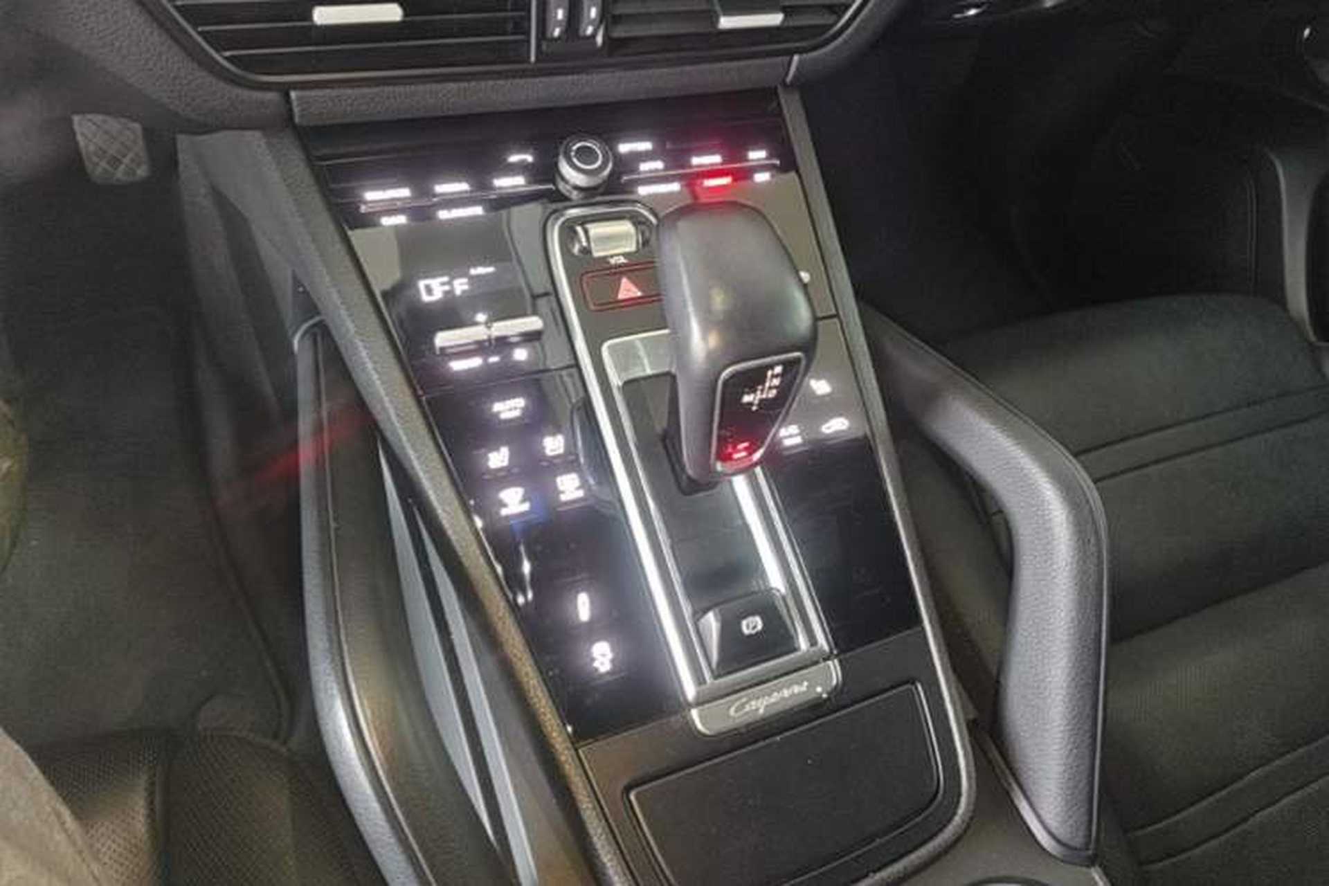 Used Porsche Cayenne 2019 Cayenne Coupé 3.0T Gear Lever