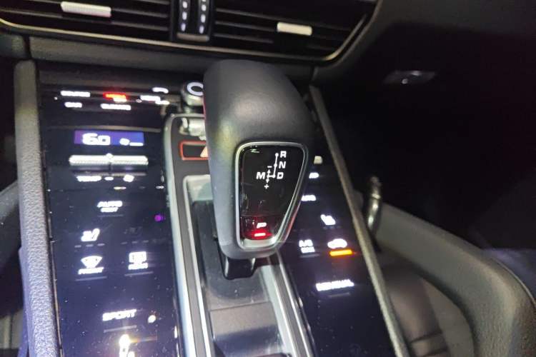 Used Porsche Cayenne 2019 Cayenne 3.0T Gear Lever