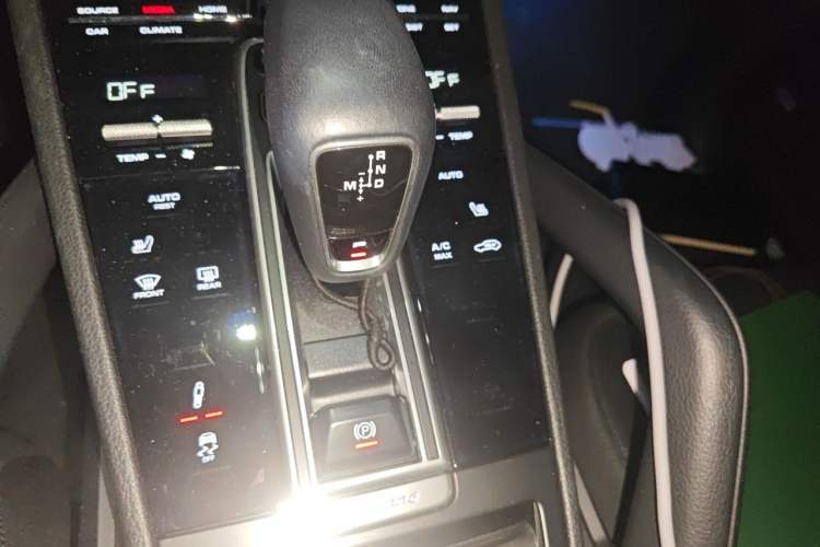 Used Porsche Cayenne 2019 Cayenne Coupé 3.0T Gear Lever