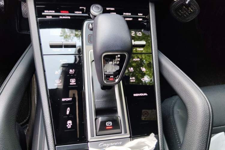 Used Porsche Cayenne 2019 Cayenne 3.0T Gear Lever