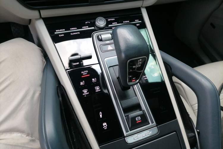 Used Porsche Cayenne 2019 Cayenne Coupé 3.0T Gear Lever