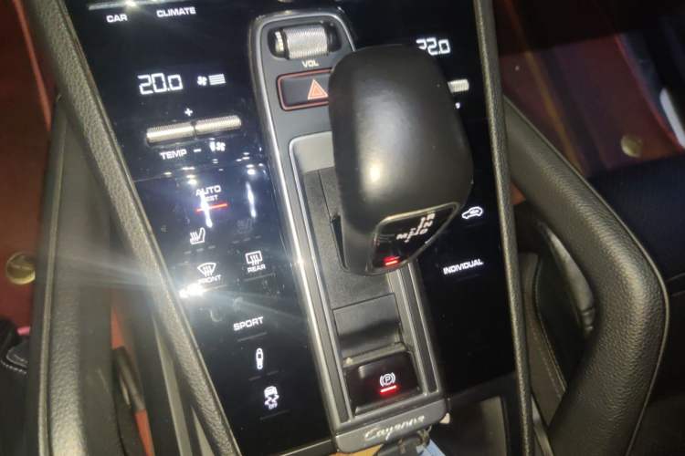 Used Porsche Cayenne 2019 Cayenne 3.0T Gear Lever