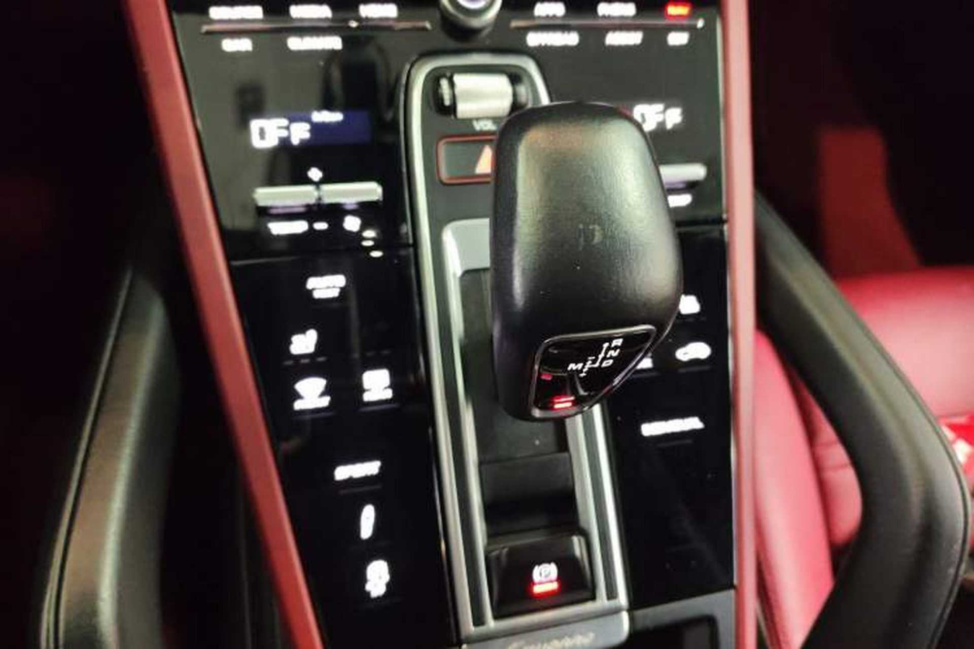 Used Porsche Cayenne 2019 Cayenne 3.0T Gear Lever