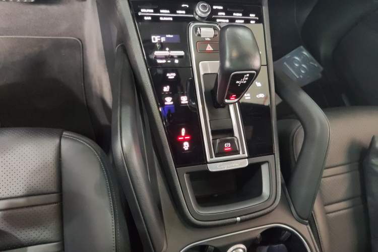 Used Porsche Cayenne 2019 Cayenne Coupé 3.0T Gear Lever