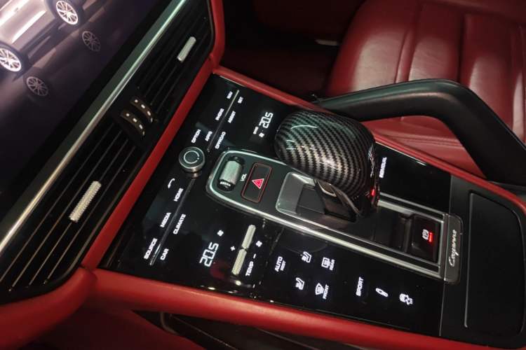 Used Porsche Cayenne 2019 Cayenne 3.0T Gear Lever