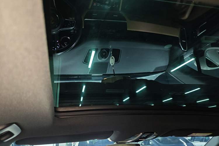 Used Porsche Cayenne 2019 Cayenne 3.0T Headliner