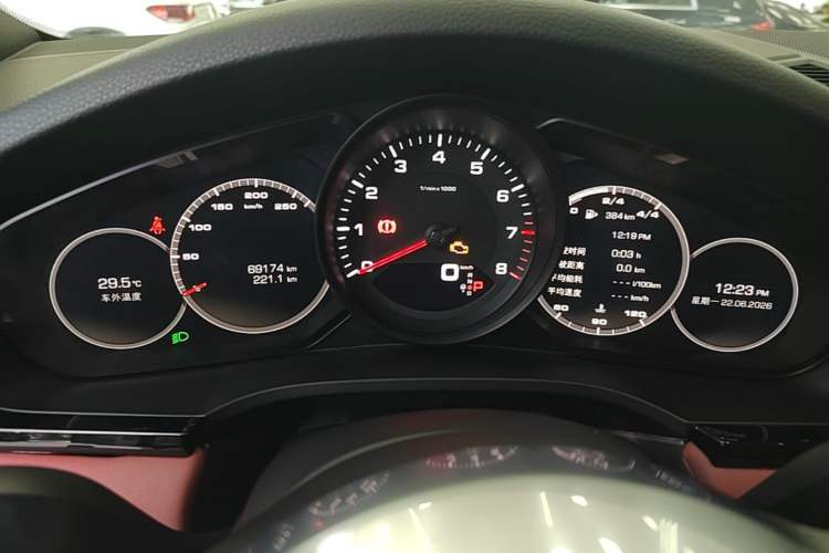 Used Porsche Cayenne 2019 Cayenne 3.0T Instrument Cluster