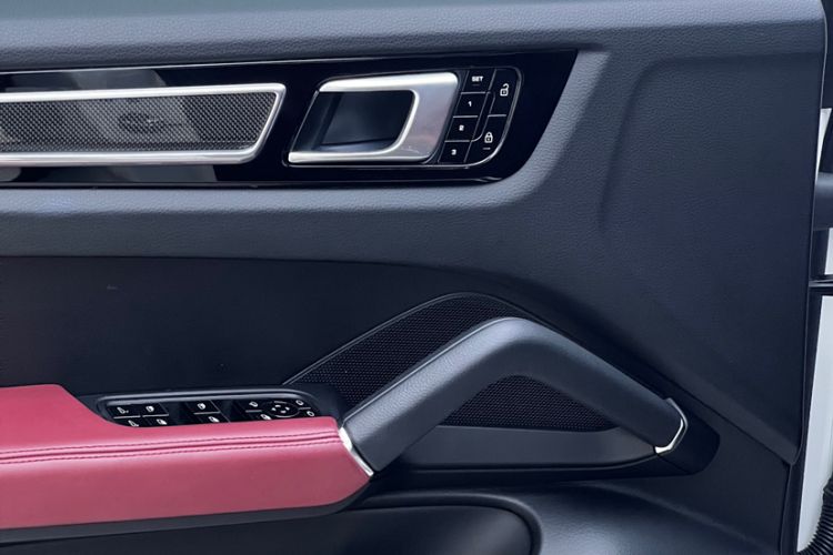Used Porsche Cayenne 2019 Cayenne 3.0T Interior 2
