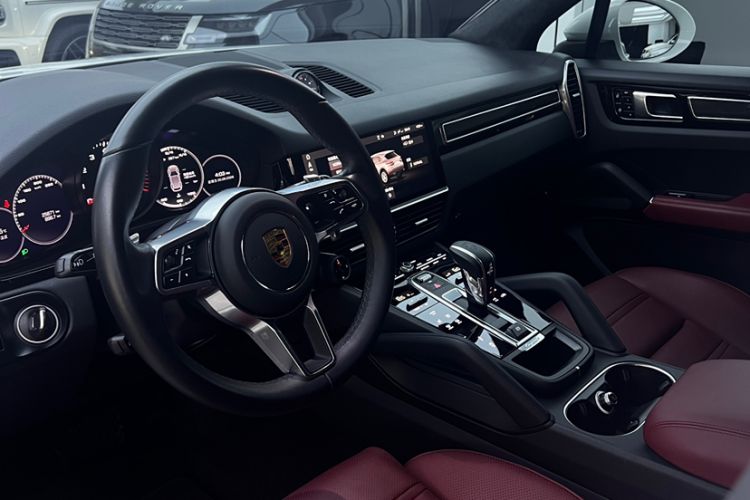 Used Porsche Cayenne 2019 Cayenne 3.0T Interior 9