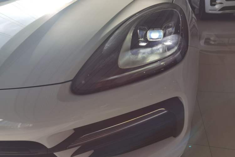 Used Porsche Cayenne 2019 Cayenne 3.0T Left Front Headlight