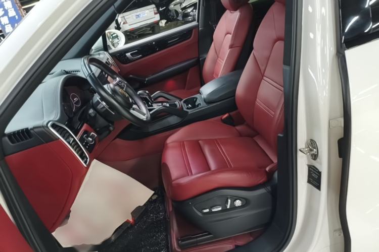 Used Porsche Cayenne 2019 Cayenne Coupé 3.0T Left Front Seat