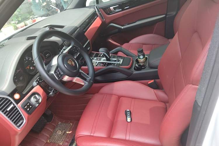 Used Porsche Cayenne 2019 Cayenne 3.0T Left Front Seat