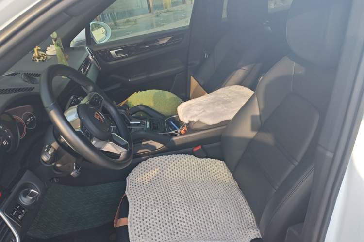 Used Porsche Cayenne 2019 Cayenne Coupé 3.0T Left Front Seat