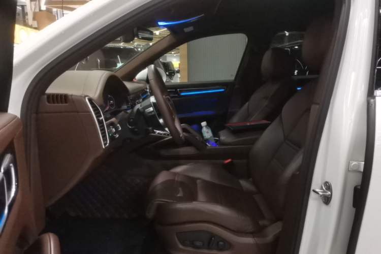 Used Porsche Cayenne 2019 Cayenne 3.0T Left Front Seat