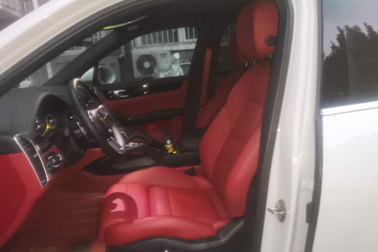 Used Porsche Cayenne 2019 Cayenne 3.0T Left Front Seat