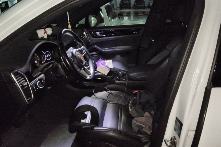 Used Porsche Cayenne 2019 Cayenne Coupé 3.0T Left Front Seat